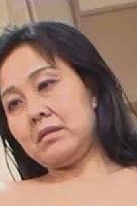Watch Mako Anzai videos