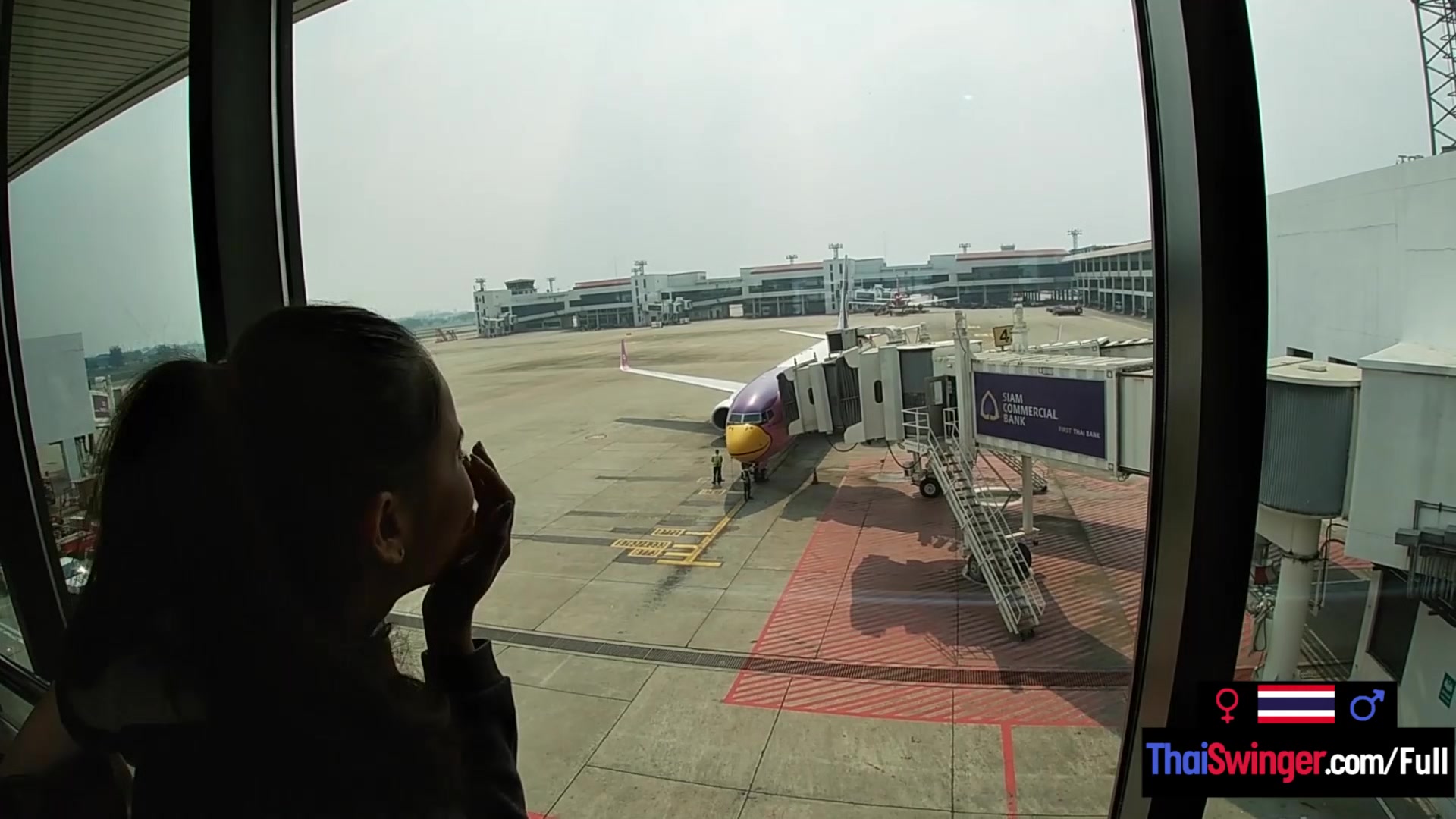 Amateur teen 18+ couple makes a trip in Thailand and fuck on location