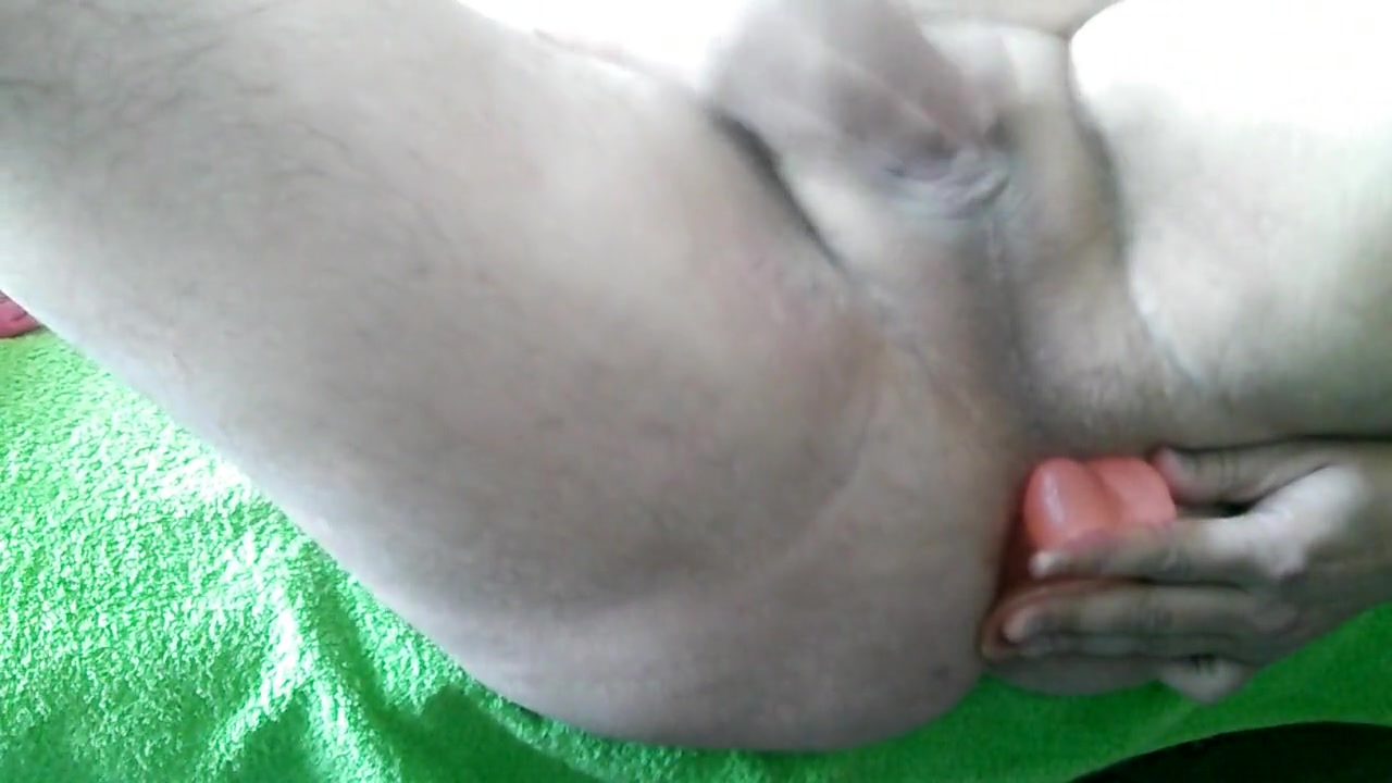 Sissy boy fuck dildo