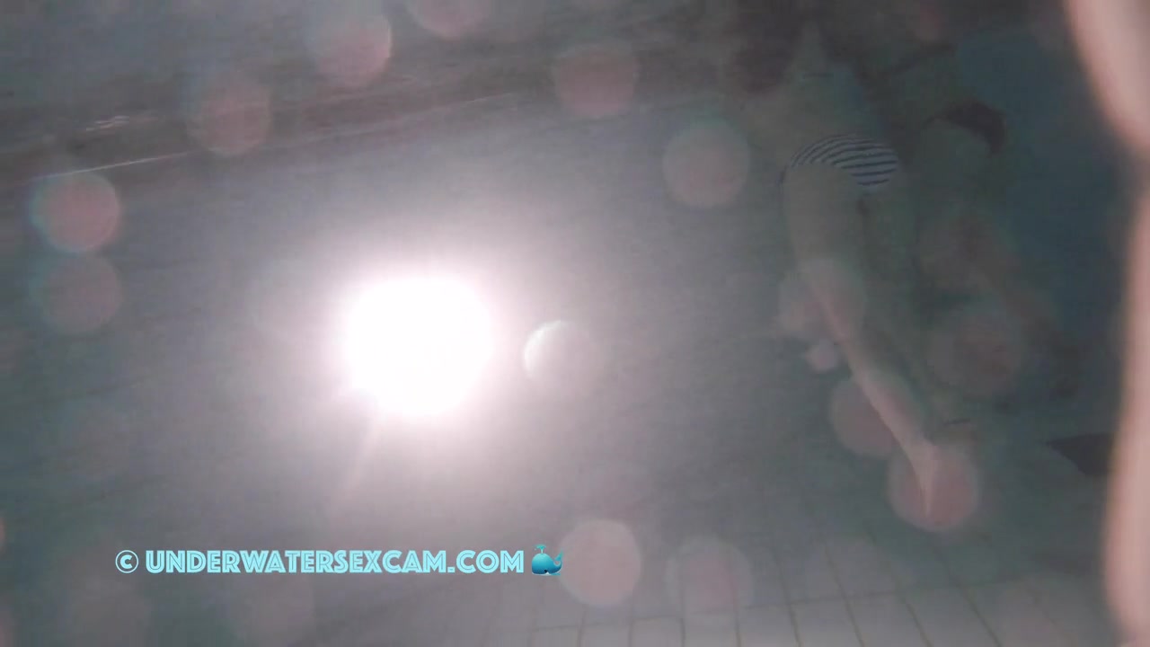Hot Teen18+ Girl Masturbates With Jet Stream