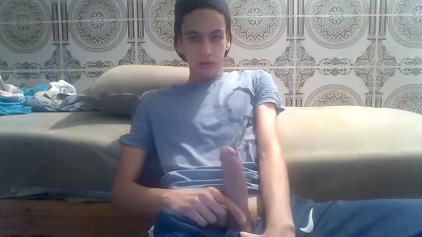 Hung Cap Boy Jerking Cam