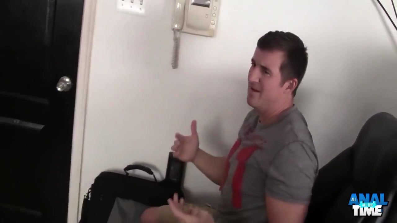 Brees Kelly In Bf Turns On By Watching His Slutty Gf Being Fucked Anally! 10 Min