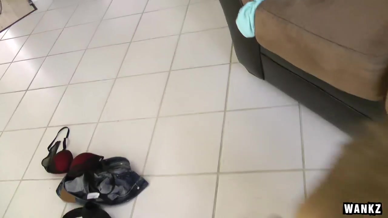 WANKZ- Avril Hall Starts Gagging on Cock