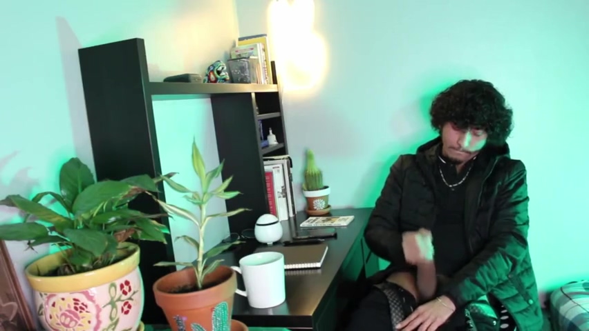 231 Naughty Romeo Stops Doing Homework To Jack Off