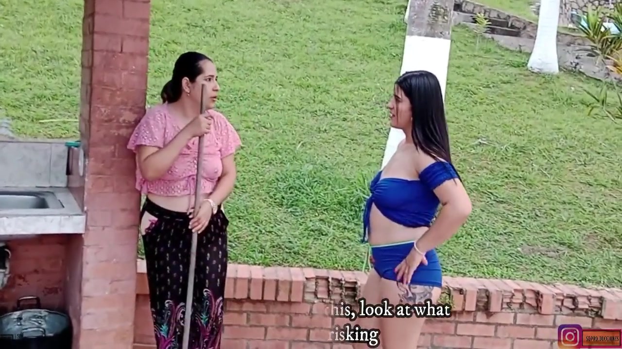 Beautiful Lesbians Have A Great Feast Licking Their Pussies - Porn In Spanish