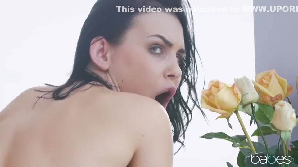 Gorgeous Lesbos Alluring Xxx Clip
