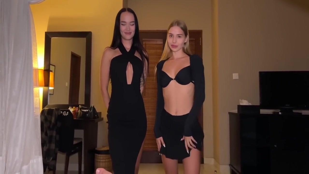 Sasha Sparrow In Exclusive! Threesome And Californiababe Backstage 11 Min