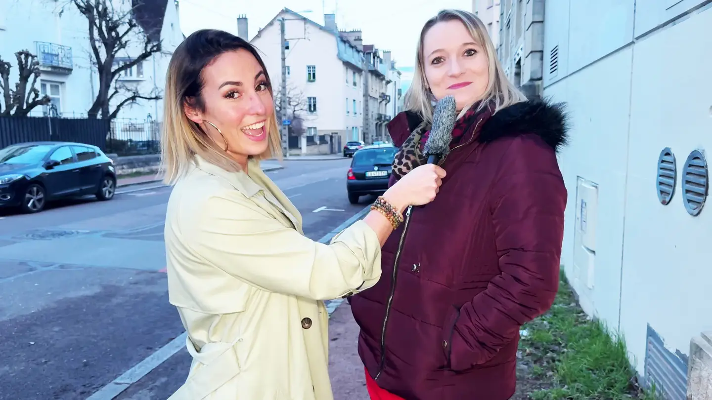 Kelly and Pam throw themselves into the unknown! - Jacquie et Michel TV