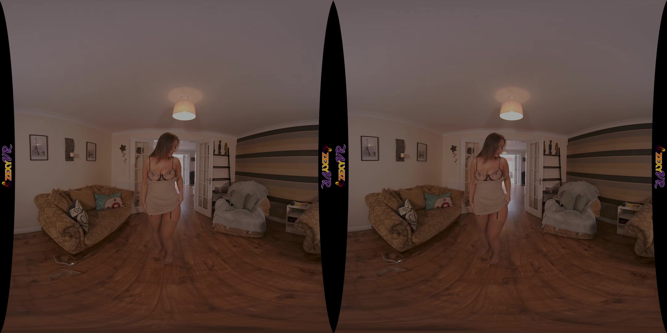 Sexy Surprise featuring Frankie L - ZexyVR