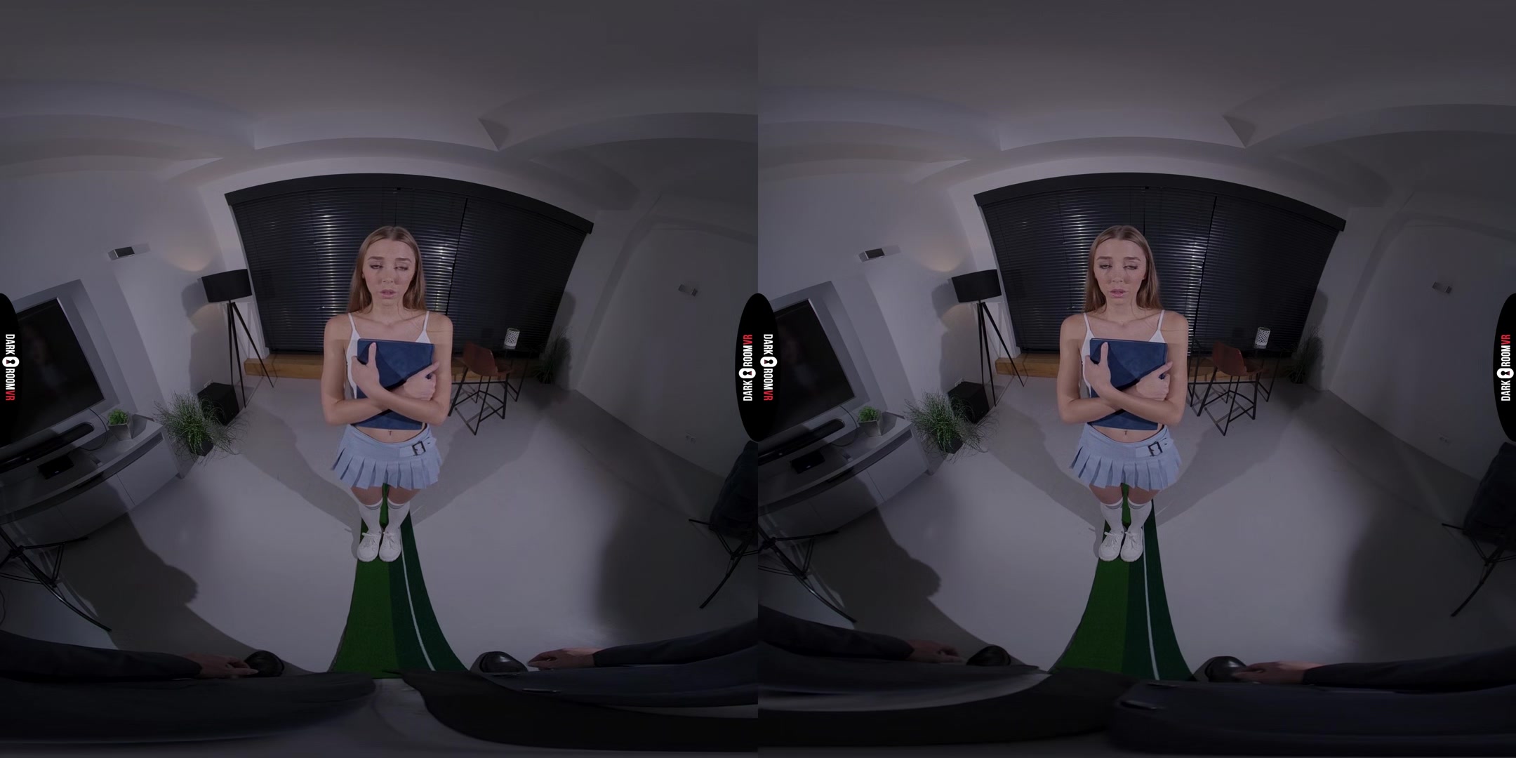 Mary Popiense VR Porn: Special Match - DarkRoomVR