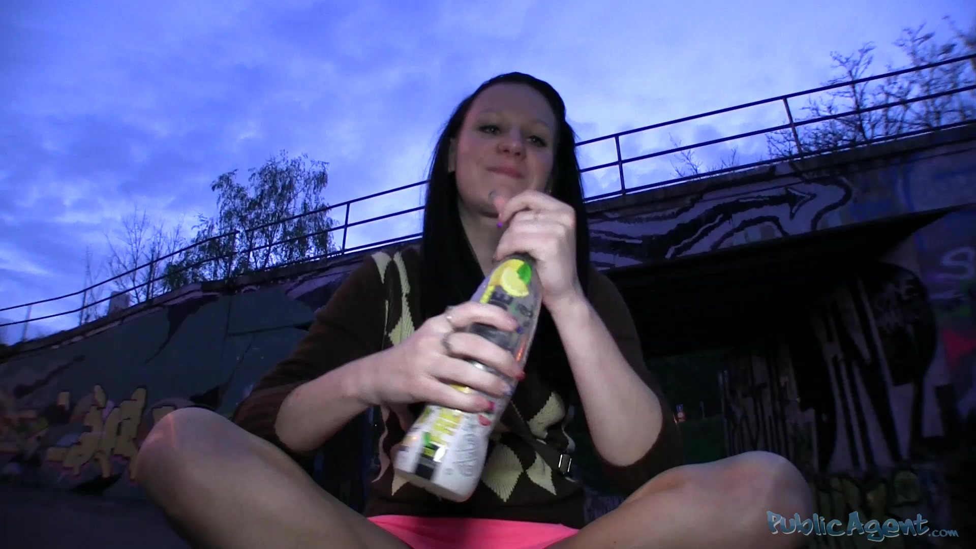 Young brunette amateur touched her pussy under the bridge