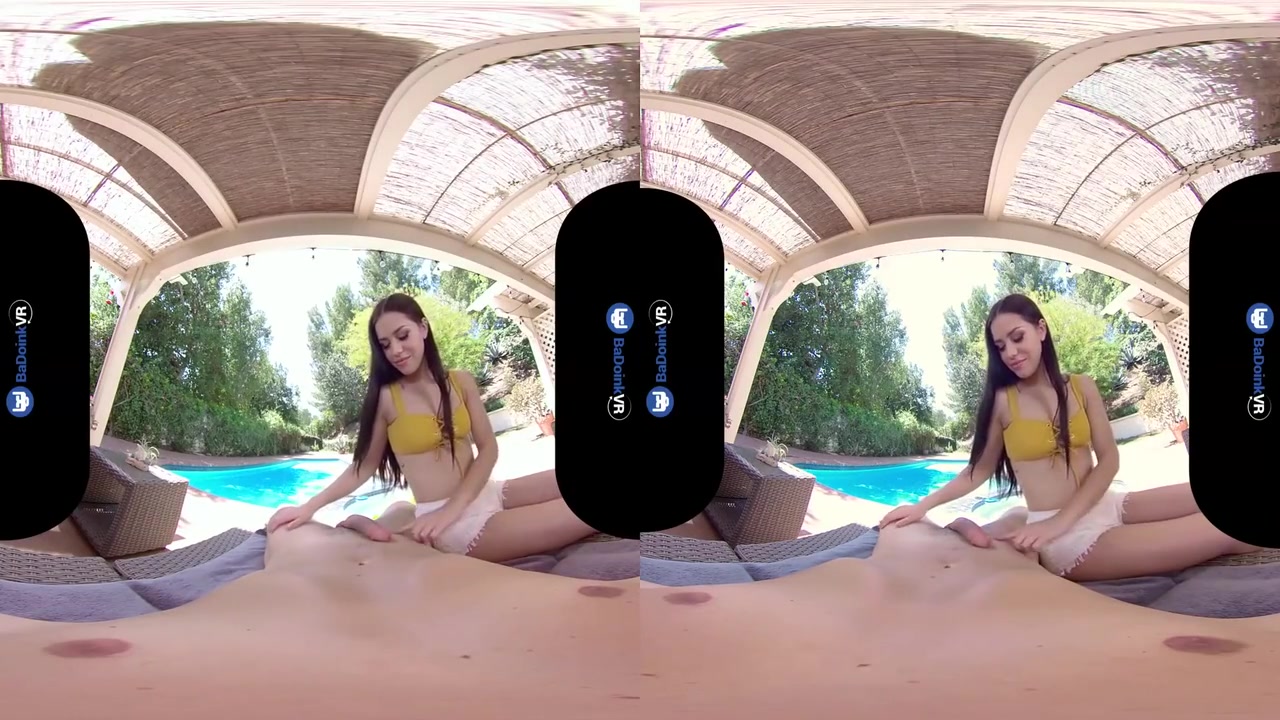 Vr Porn, Brunette Babe And Alina Lopez - One On One Outdoor Sex Party