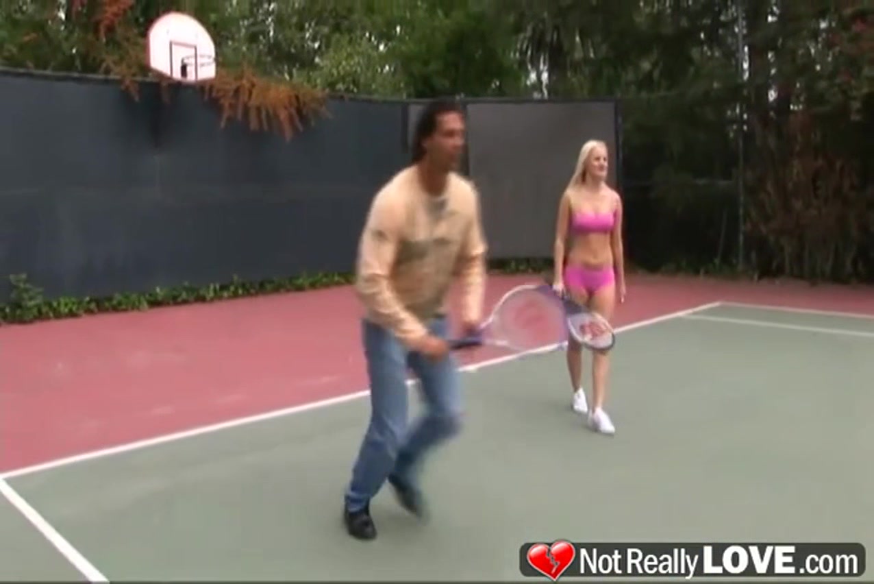 Saana Sativa in MFF trio fuck with tennis coach