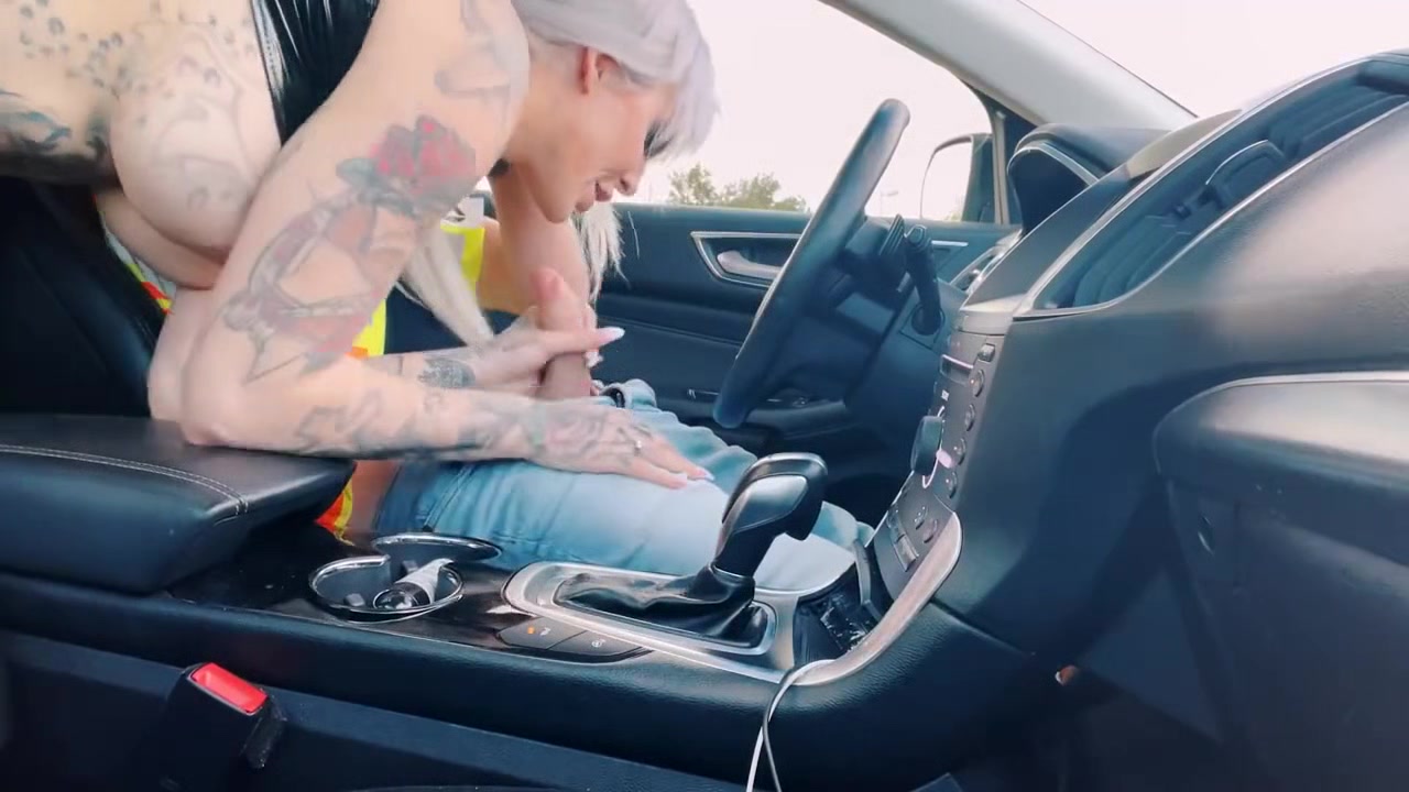 Public Girls Pornstar Squirt On Public Car Super Messy - With Anal - Pornhubcom