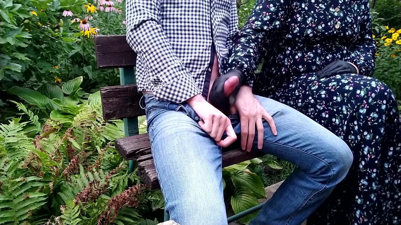 Neighbor Secretly Asked For My Cum For Her Cuckold Hubby I Couldnt Resist Her Temptation Right On The Street