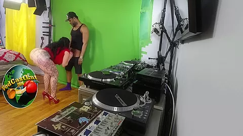 Queen Rogue - #5 - Bts - Bbc Gets On Her Knees To Give Him A Blowjob 5 Min
