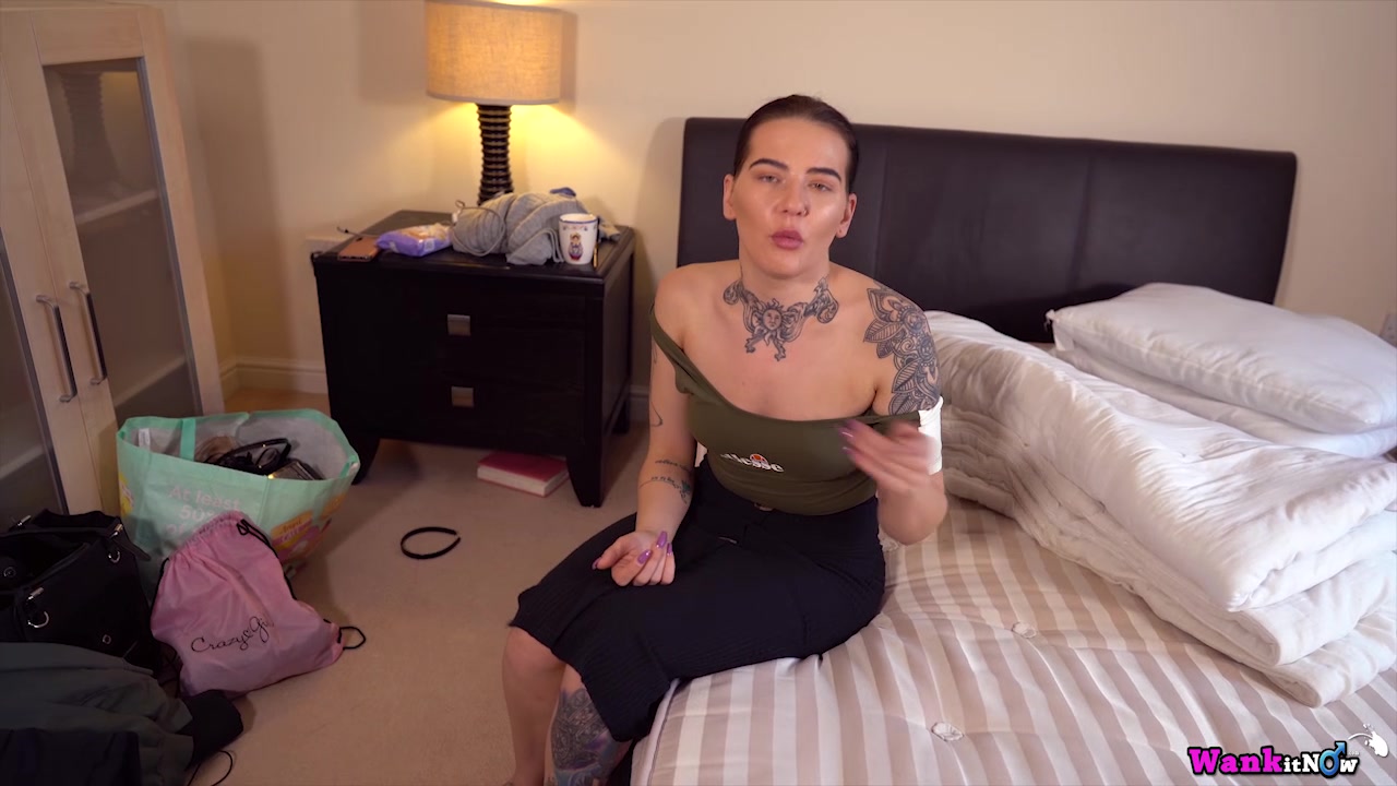 Keeley - Don't Kick Me Out - Sexy Videos - WankitNow