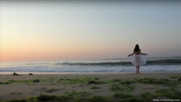 Sunrise Lovers - Nicole Smith & Taylor Shay - VivThomas
