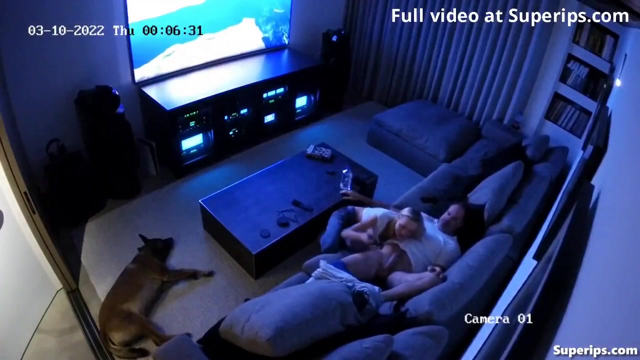 Ipcam Rich German Couple Fucks On The Sofa