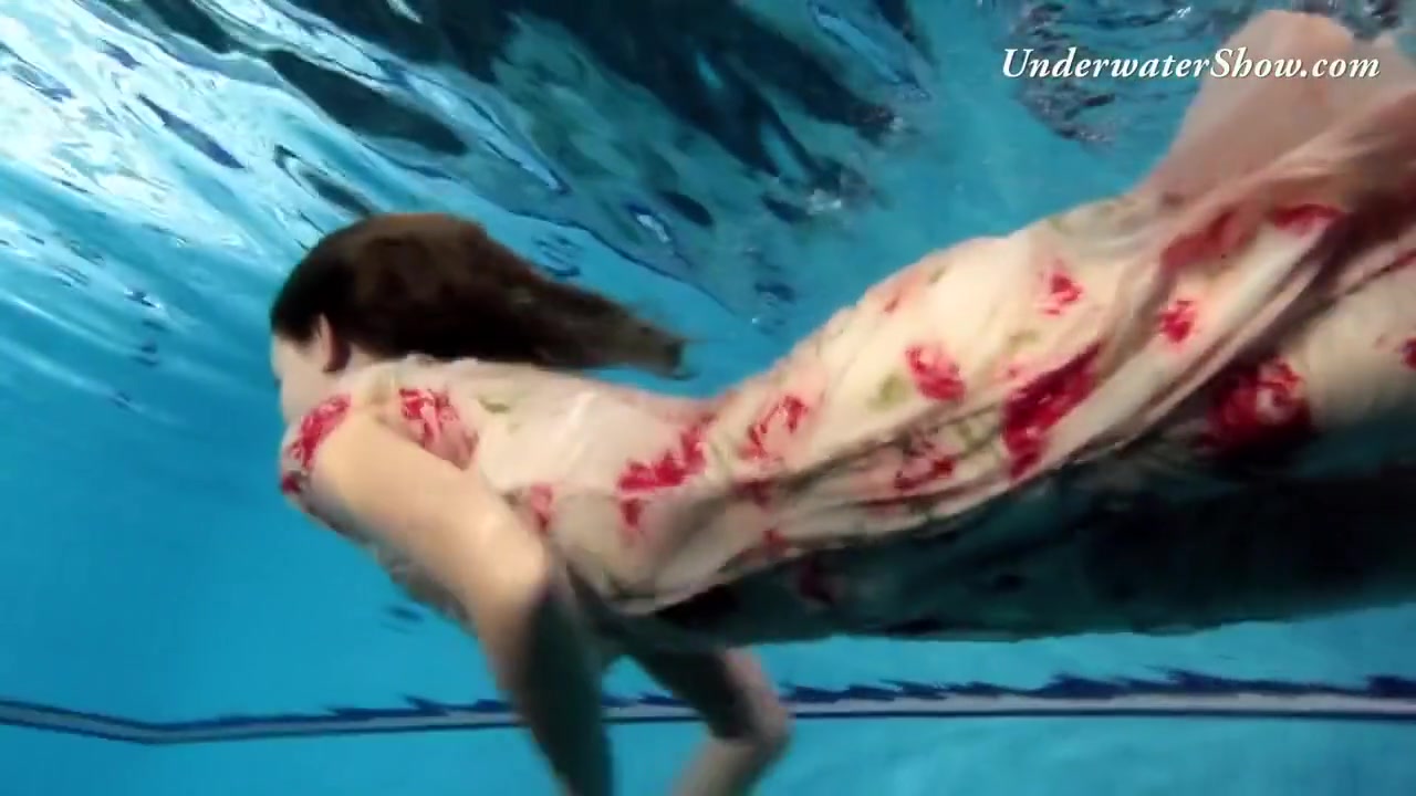 Russian Girl Edwiga Swims Nude In The Pool In Russia