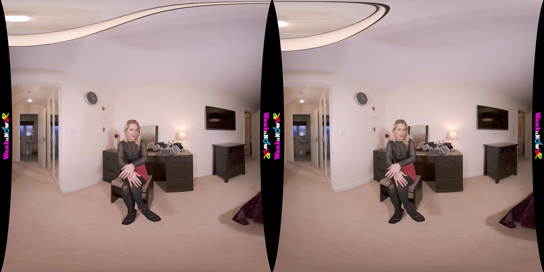 Horny Help featuring Amy W - WankitNowVR