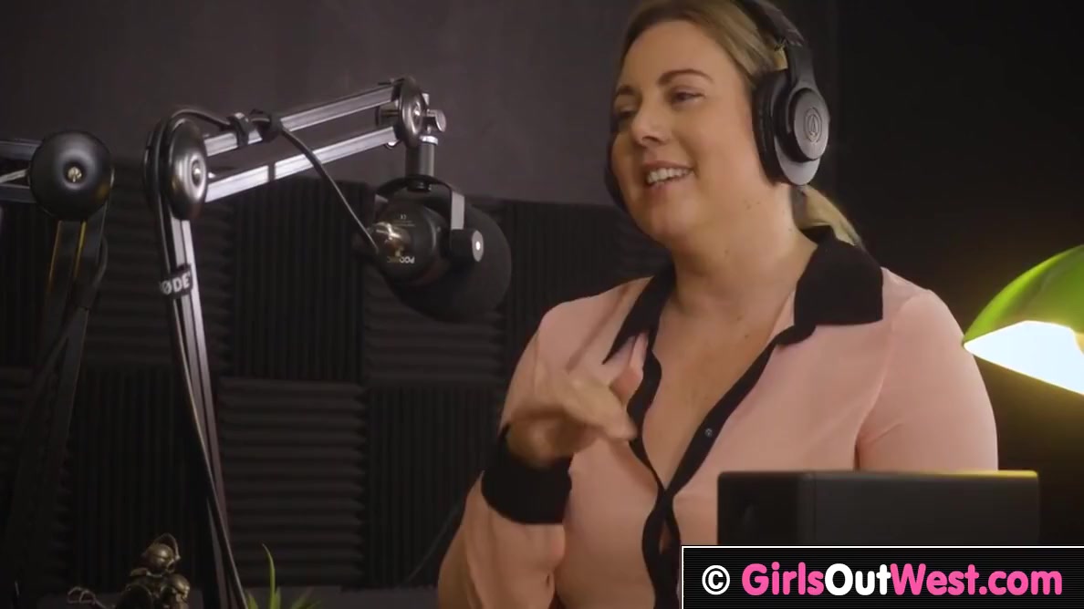 Chubby Busty Girl Licks Hairy Pussy And Ass In The Studio