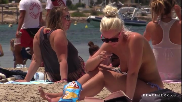 Brunettes & Blondes - BeachJerk