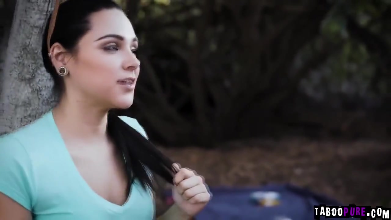 Zoey Foxx And Ricky Johnson - Giving A Hot Interracial Sex