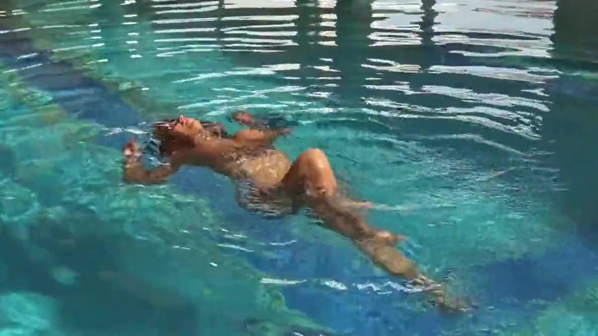 Wont Disappoint You By The Poolside