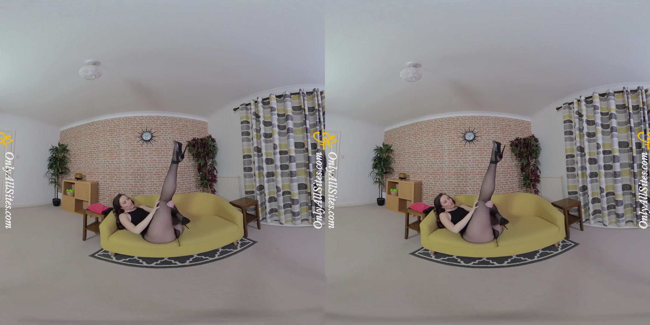 Sophia Smith - British Babe Sexy Striptease - Big Tits Stockings Tease Solo Model