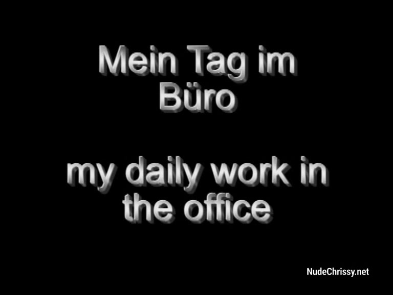 NudeChrissy - I am a horny secretary