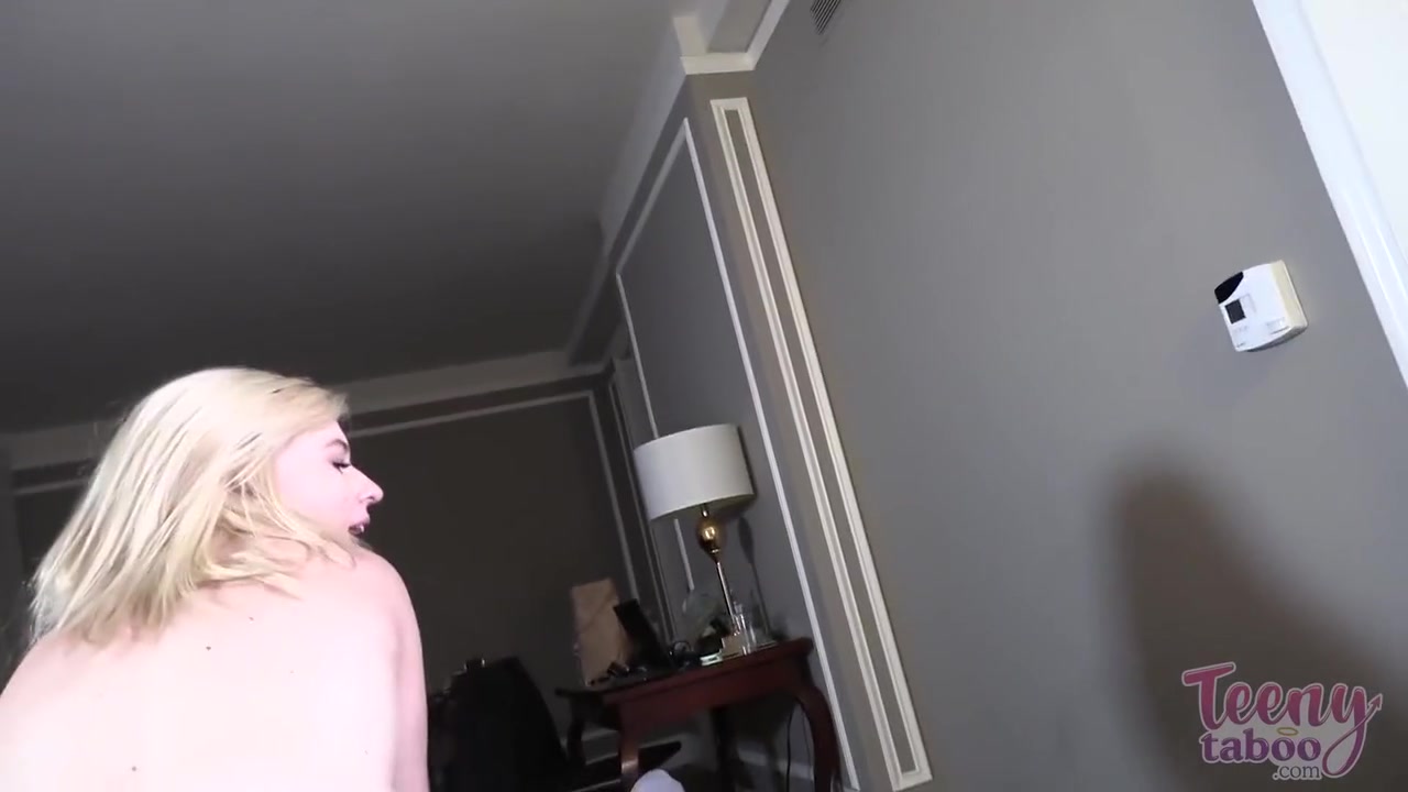 Gets Her Wet And Tight Cunt Drilled And Creampied! - Horny Blonde And Minxx Marley