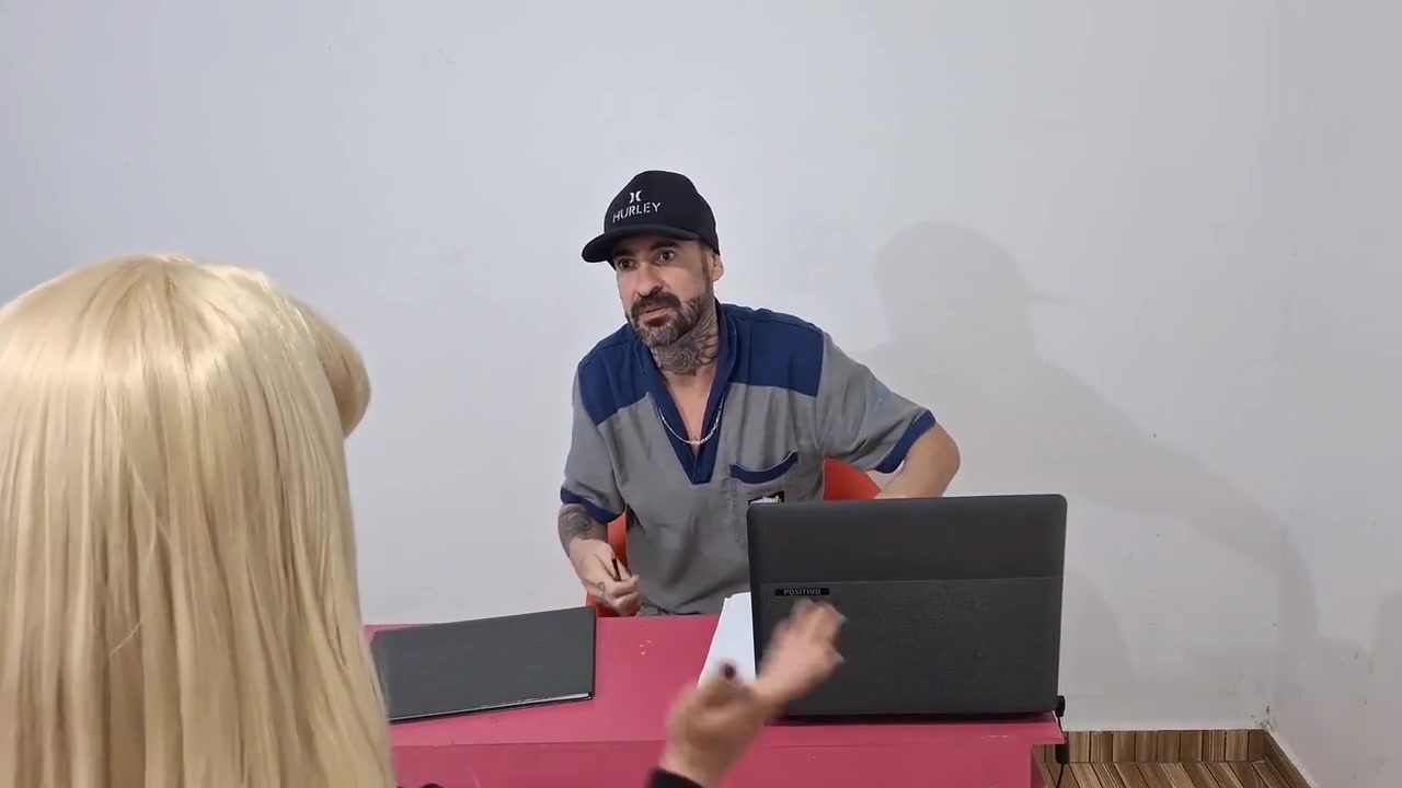 Modelo Desconhecido Jf In Loira Foi Pega E Guarda Fodeu Ela! 7 Min