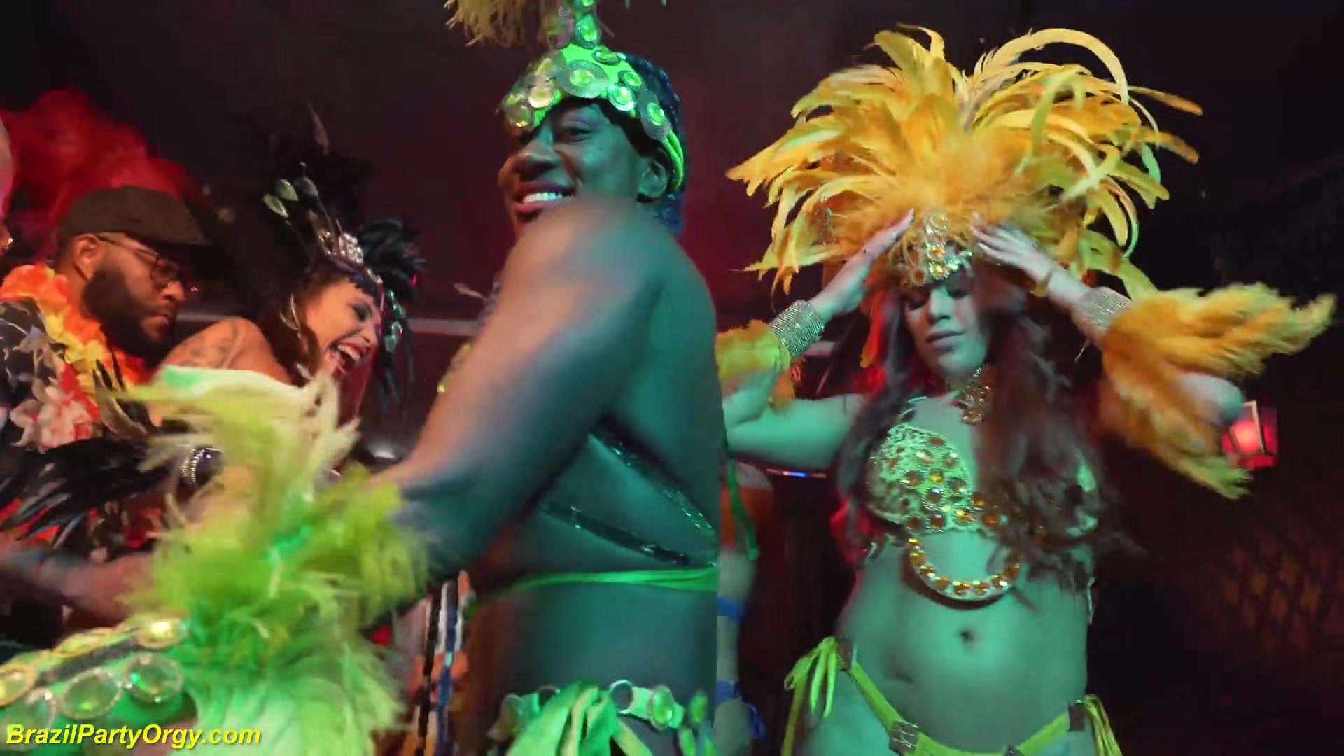 Black Samba Dancer Squirting At The Party Orgy