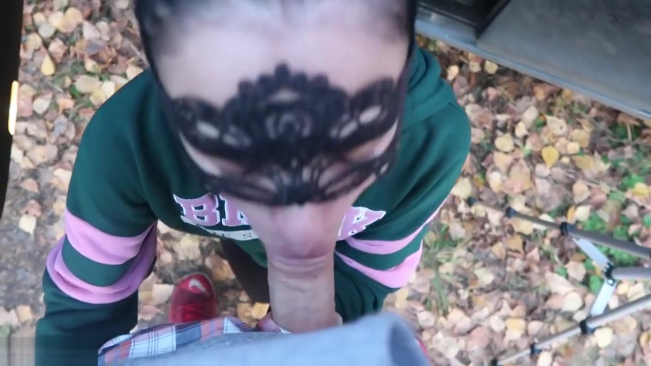 My stepsister loves getting cum in her mouth - MaryVincXXX
