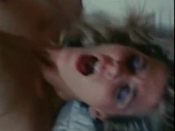 Ginger Lynn Allen, Lois Ayres, Gina Carrera in classic sex site