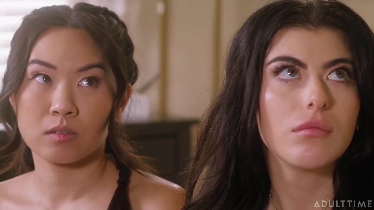Liv Revamped And Kimmy Kimm - Sucks Both And Gal Ritchies Juicy Pussies