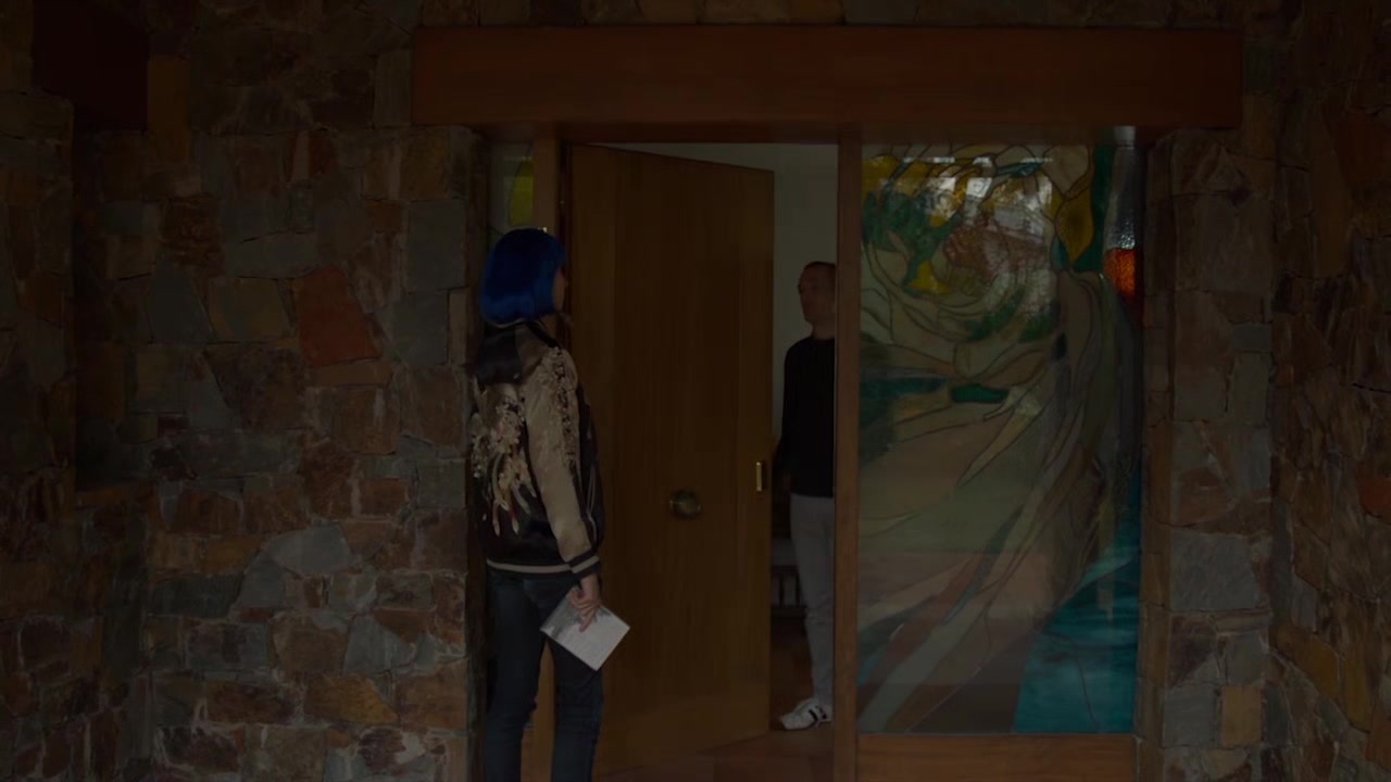 Blue hair babe - VersoCinema
