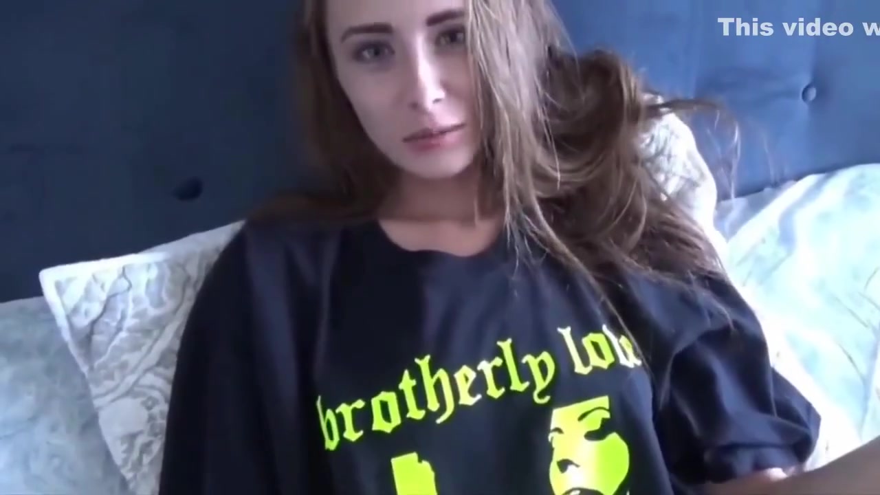 Stepbrother with big cock convinced his sexy stepsis to fuck on vacation