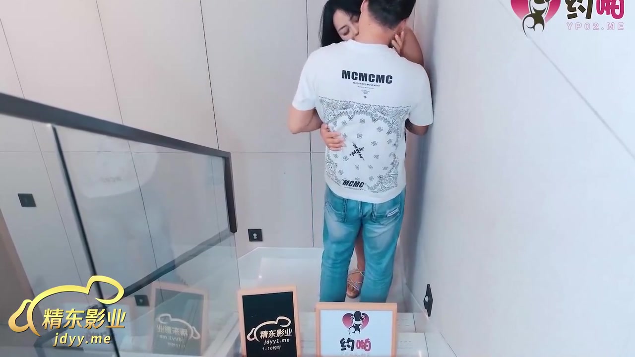 Big Boobs Slut Chinese Whore Feel So Horny Teasing The Big Dick To Fuck Her Wet Pussy