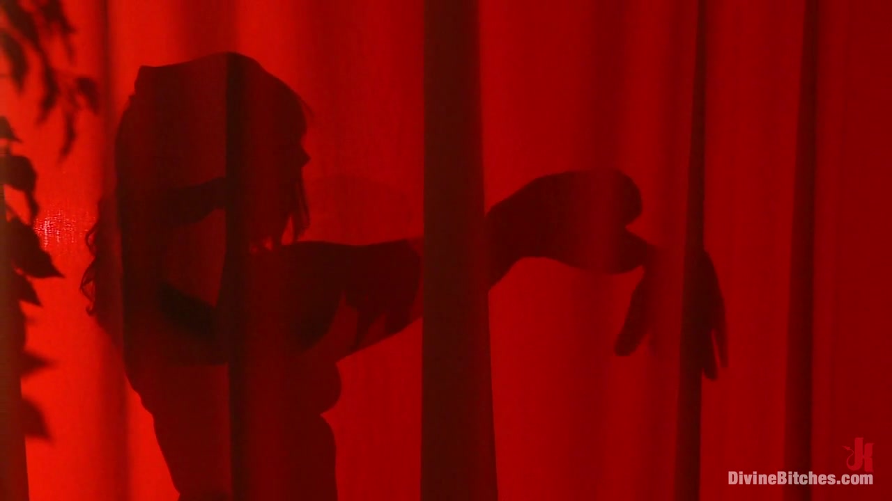 Maitresse Madeline Marlowe Tony Orlando in Una Decisione Suono - DivineBitches