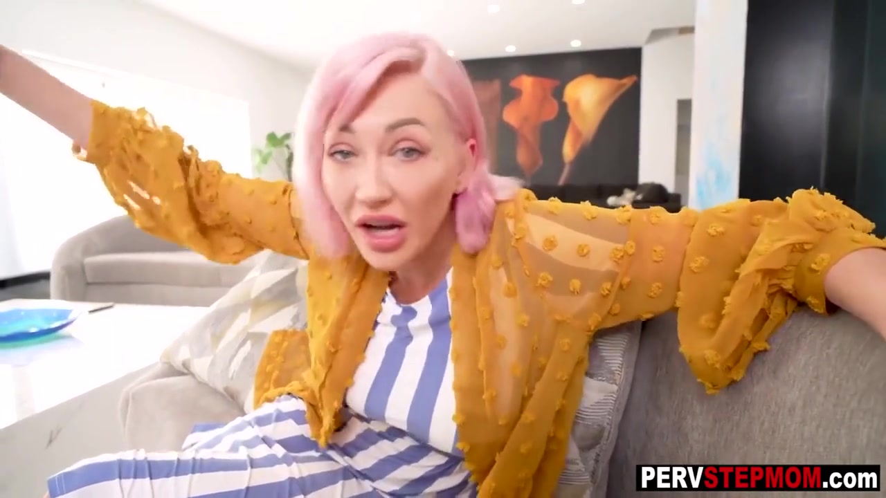 Adira Allure In Dirty Guys Horny Step mommy With Big Tits Gave A Perfect Handjob