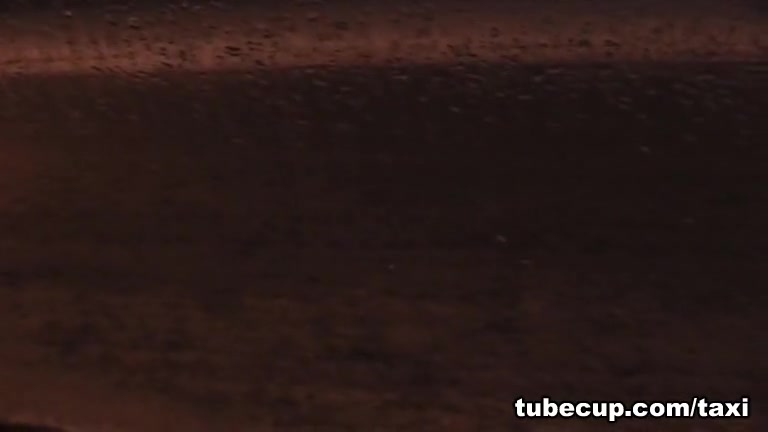 The best vid of girl fucked in taxi salon