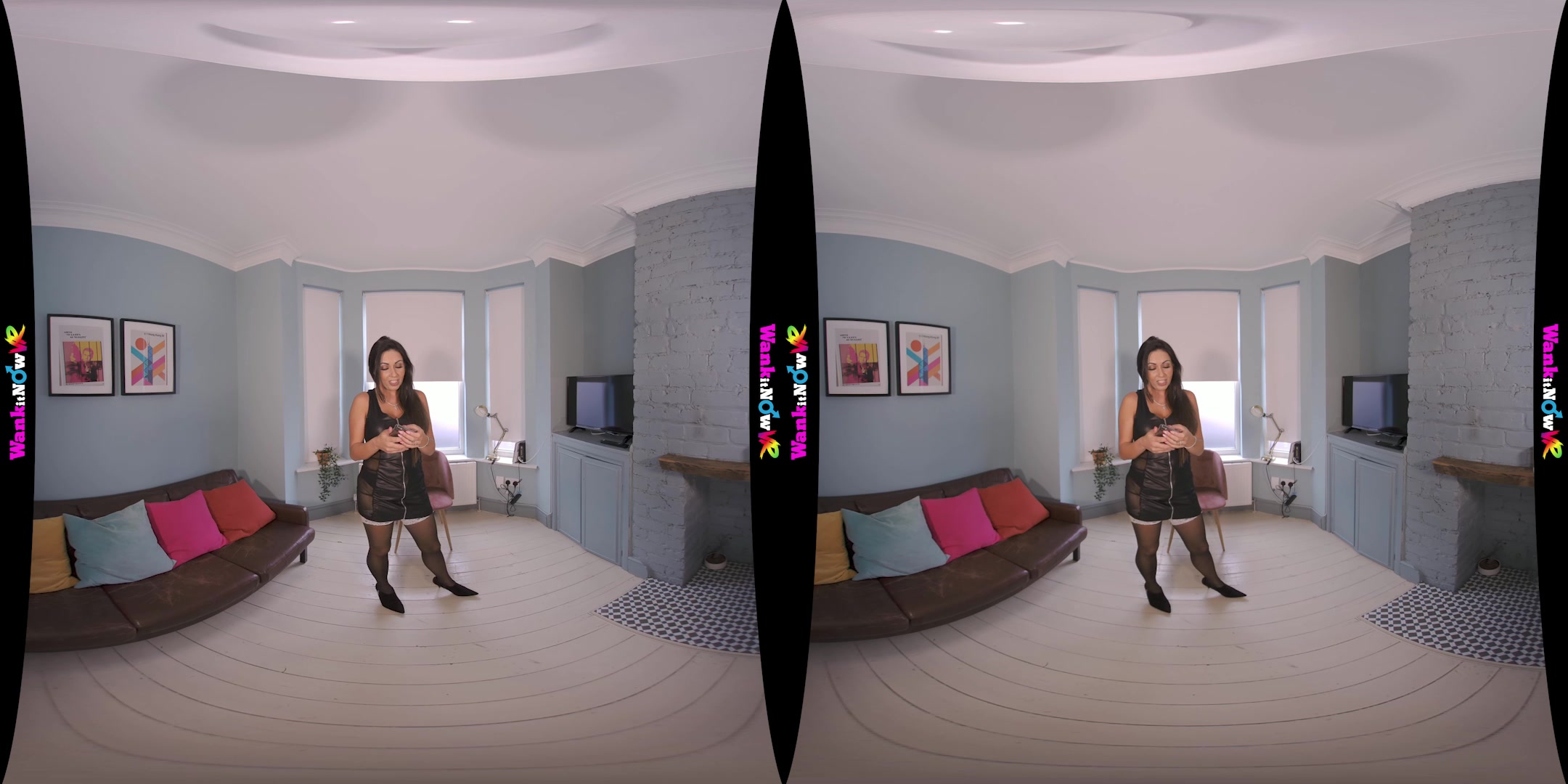 Housemate Strip featuring Roxxy Lea - WankitNowVR