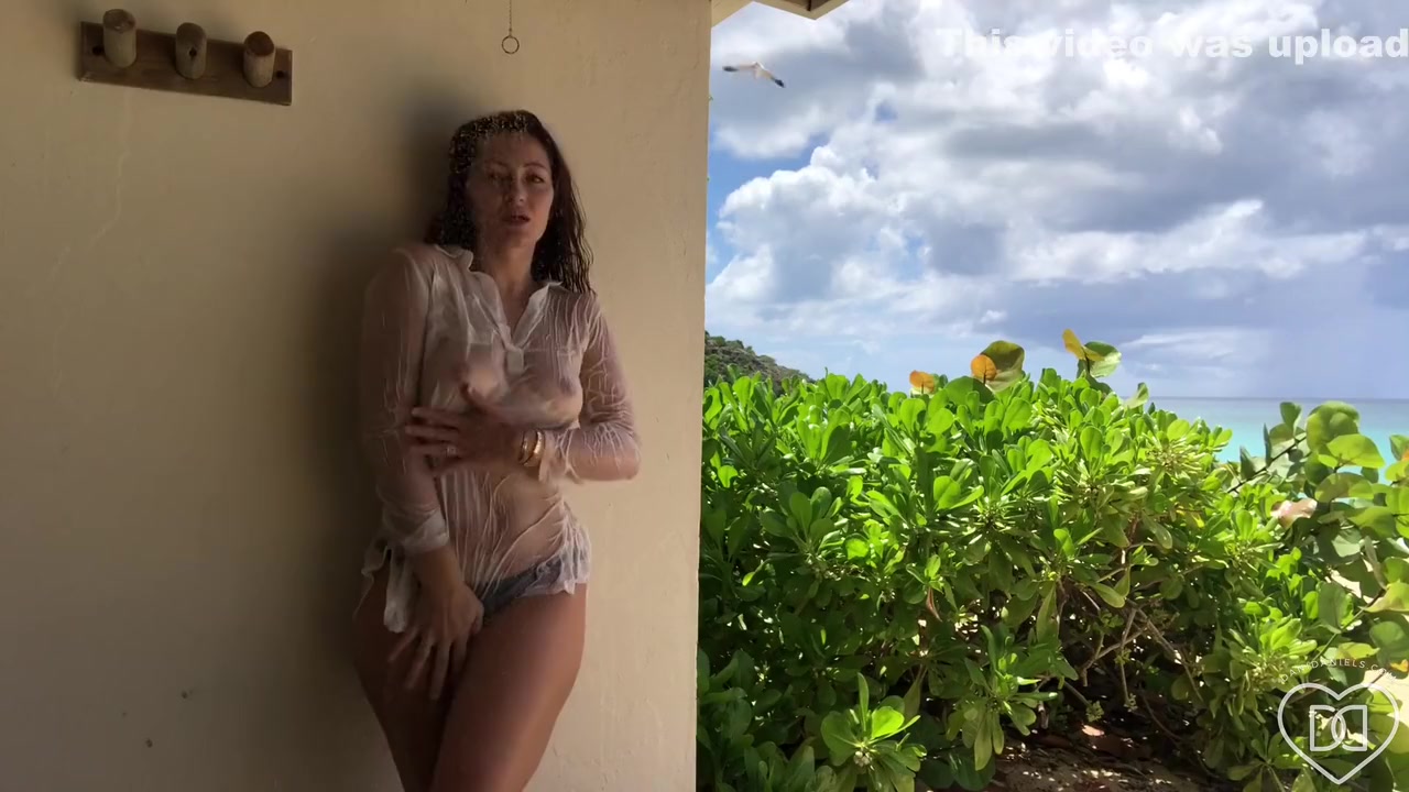 Public Beach Shower Solo With Dani Daniels