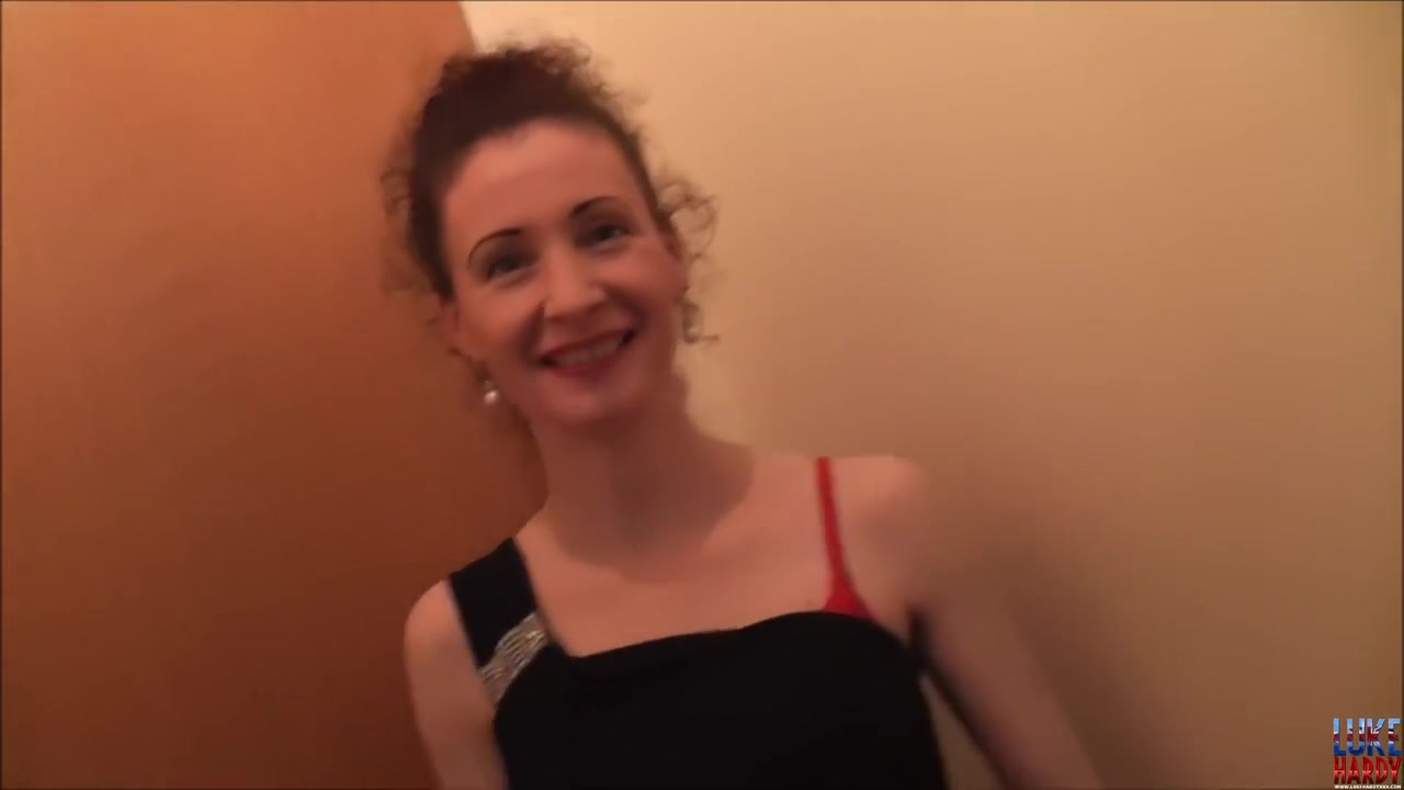 Escort Hunting For Scarlett Reds Cunt - Scarlet Red And Luke Hardy