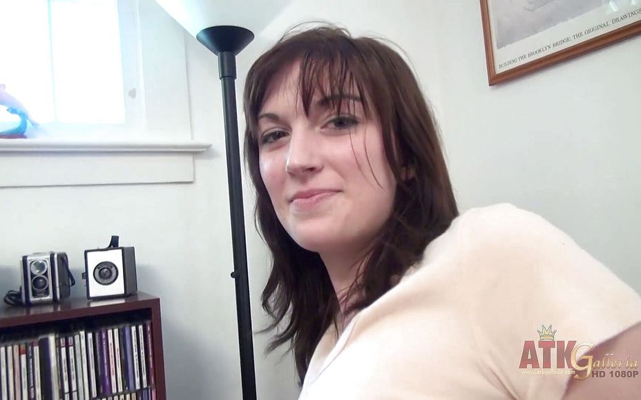 Casting Alana Rains with round ass gets fucked anally