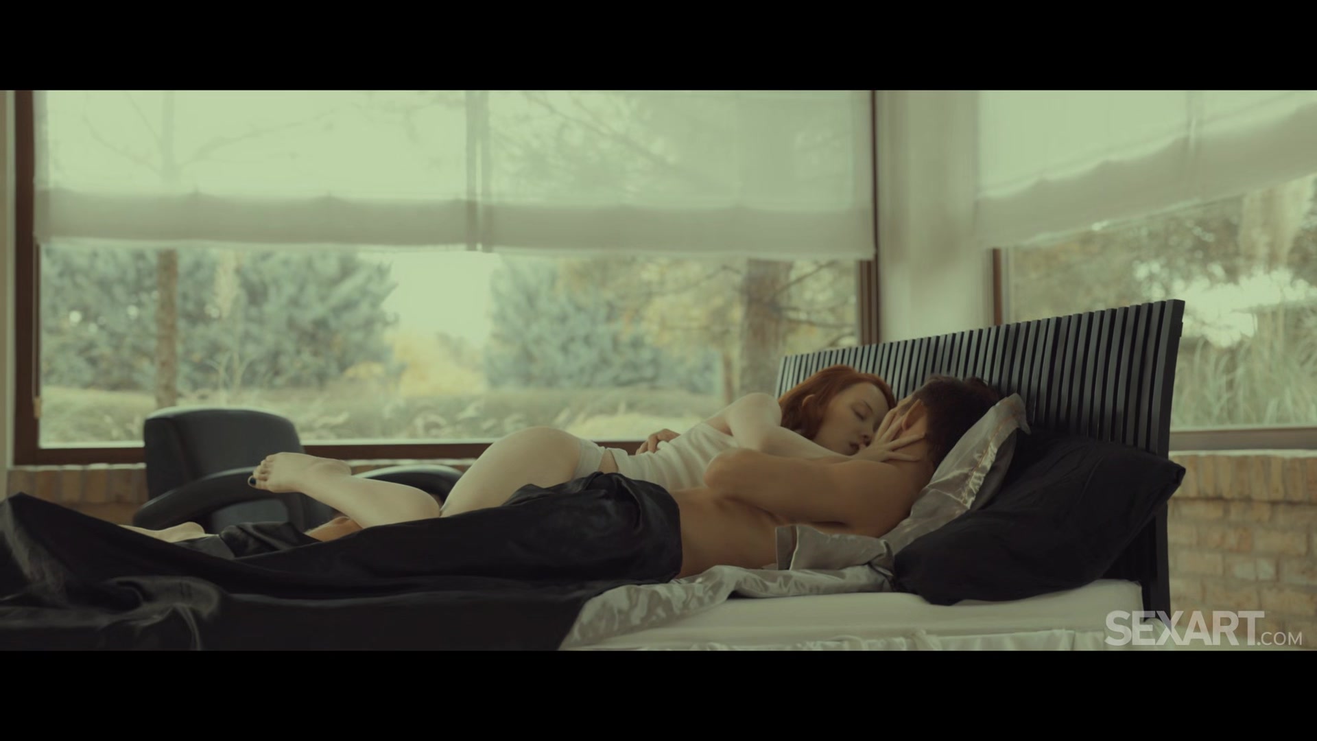 Embrace - Lottie Magne & Tommy Gold