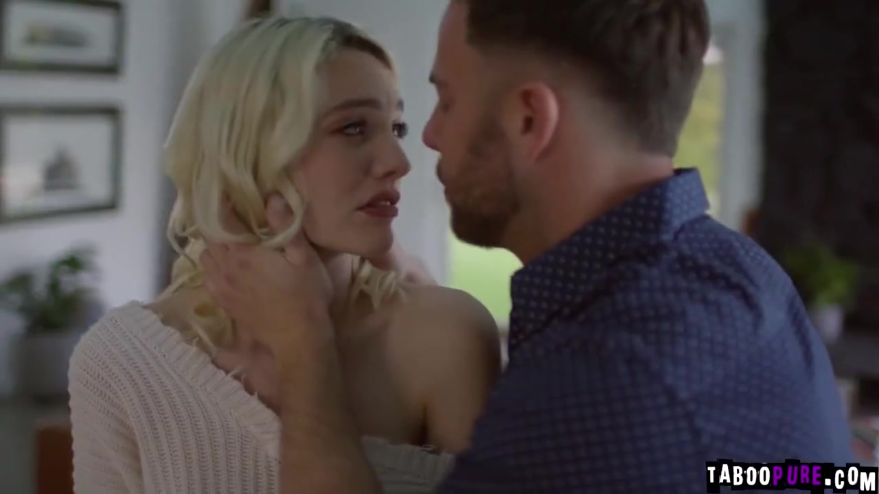 Kenna James In Accepts Seth Gambles Offer To Her