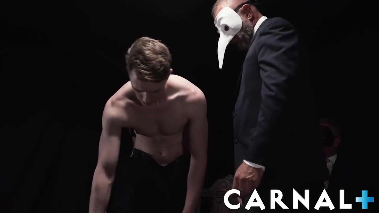 Cole Blue - Hot Bottom Plays With Hole For Masked Holy Men